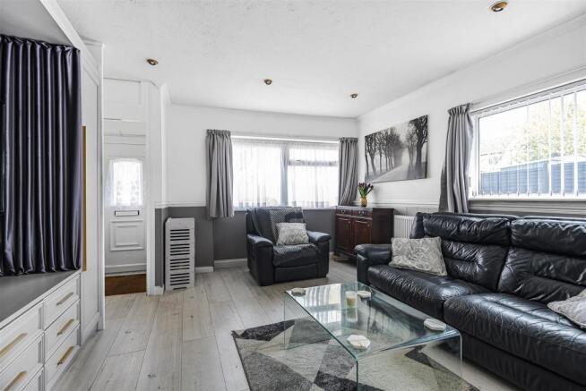 Lounge: