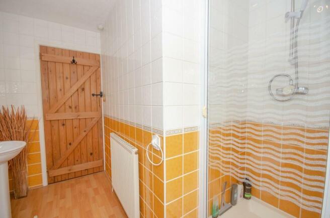 Shower room.jpg