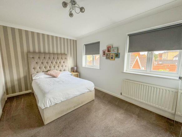 bed 1 2