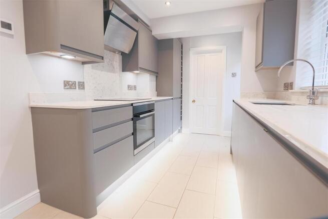 33 Broomfields 11.jpg