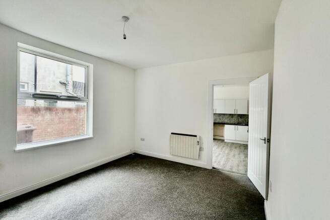 5 bed Block of Apartments for sale Image 5