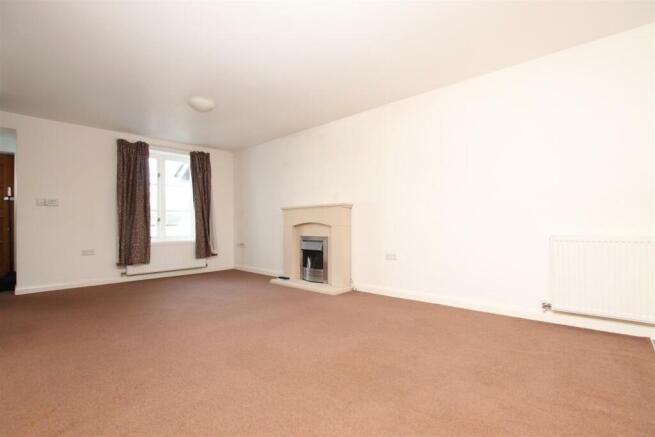 Living Room.JPG