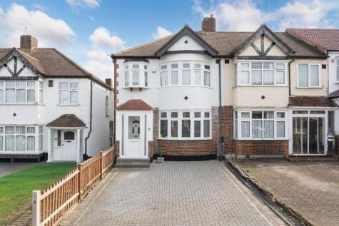 Elmstead Gardens, Worcester Park