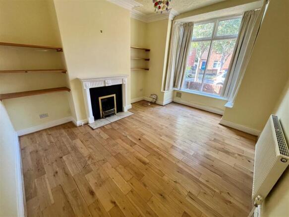3 bed Terraced for sale Image 2