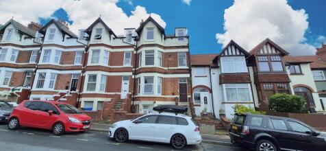 Flat, 15 Victoria Park Avenue