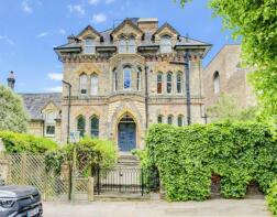 7a, Lyndhurst Terrace, London NW3 5QA
