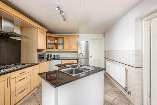 260302 - 44 Church End, Renhold - 12