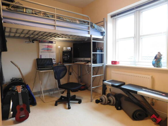 Photo 12