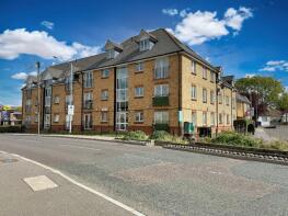 13, Partridge Court, Southend Road, Stanford-le-hope SS17 0PL