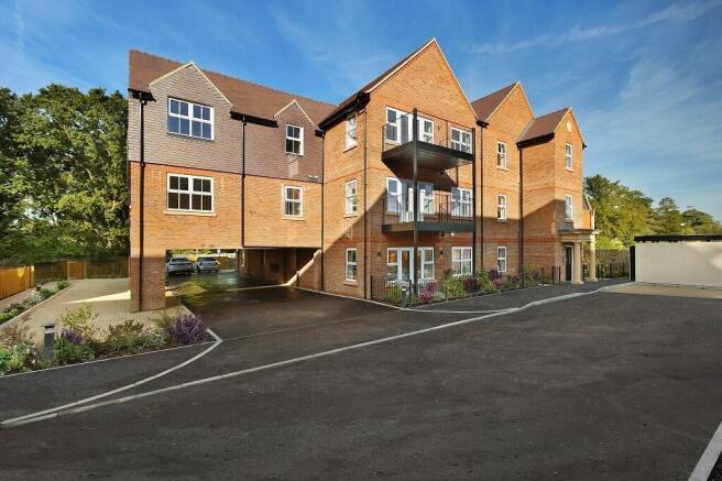 Pinewood Place