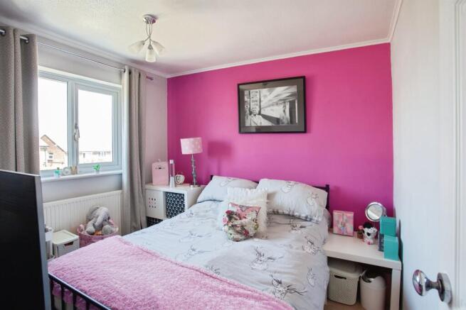 3 bed Semi-Detached for sale Image 9