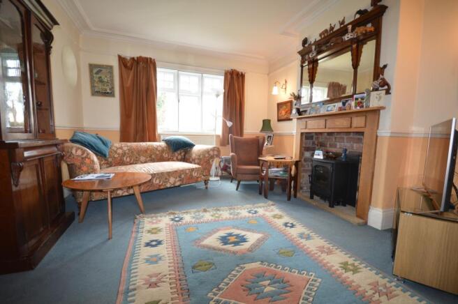 Though Lounge