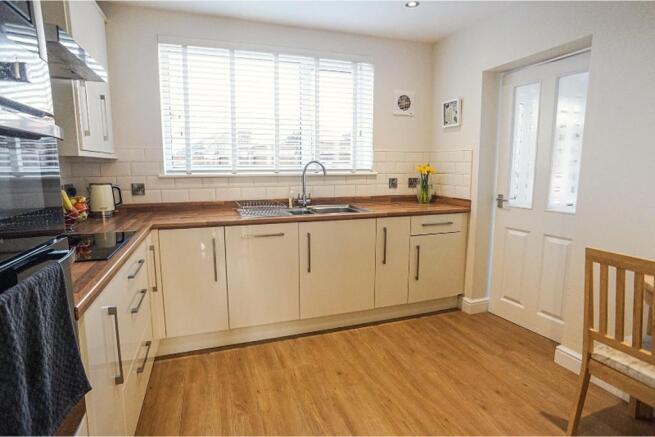 Kitchen / Breakfast