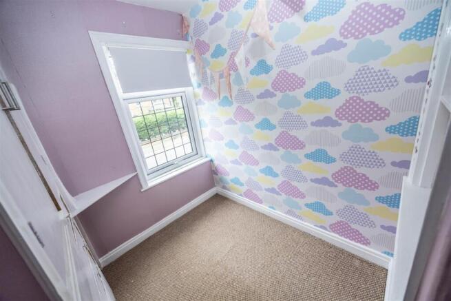 3 bed Terraced for sale Image 10