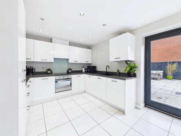 4 bed End of Terrace for sale Image 5