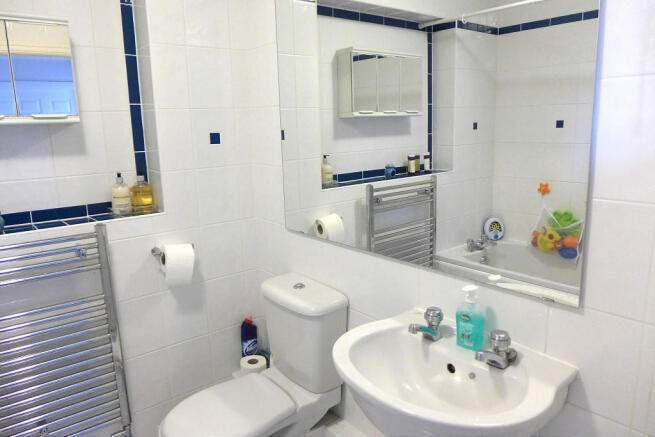 Photo 12