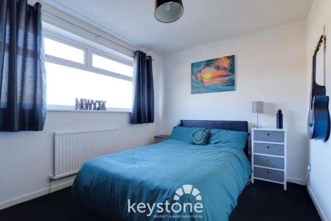 8 Bodnant Grove-3