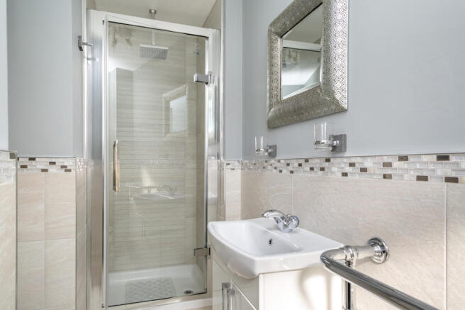 Ensuite to Master