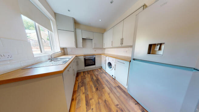 5 Bedroom semi-detached house - HMO
