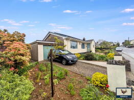 69, Broad Park Road, Yelverton PL20 7DT