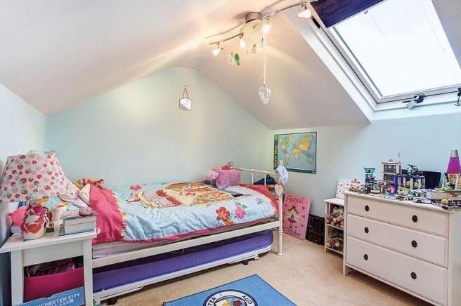 BEDROOM 4