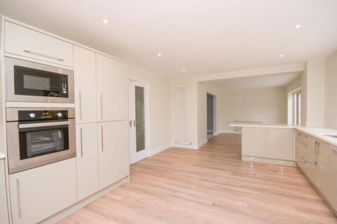 Kitchen/Breakfast Rm