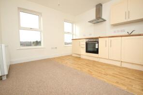 8, 370 Winton Heights, Wimborne Road, Bournemouth BH9 2HE