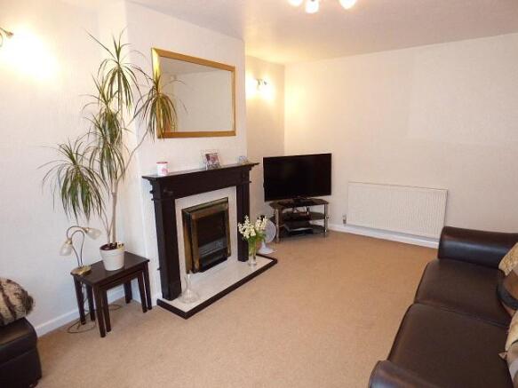 Lounge b
