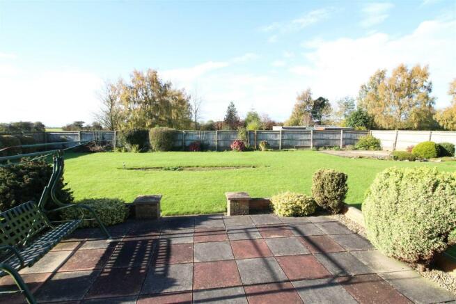 rear garden f.jpg