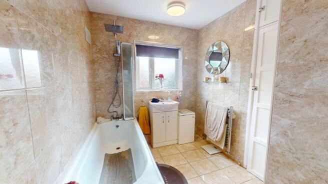 3 bed Semi-Detached for sale Image 12