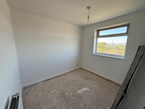 4 bed Detached for sale Image 7