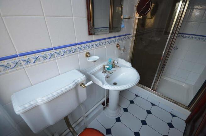 Photo 6