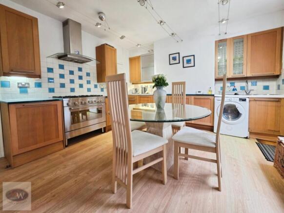 2 bed Terraced for sale Image 3