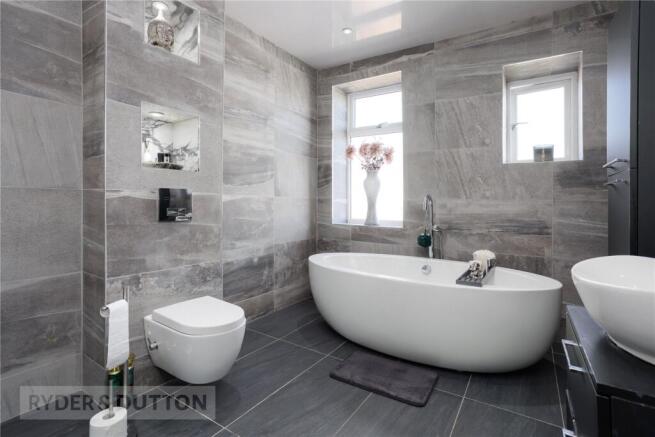 3 bed Semi-Detached for sale Image 11