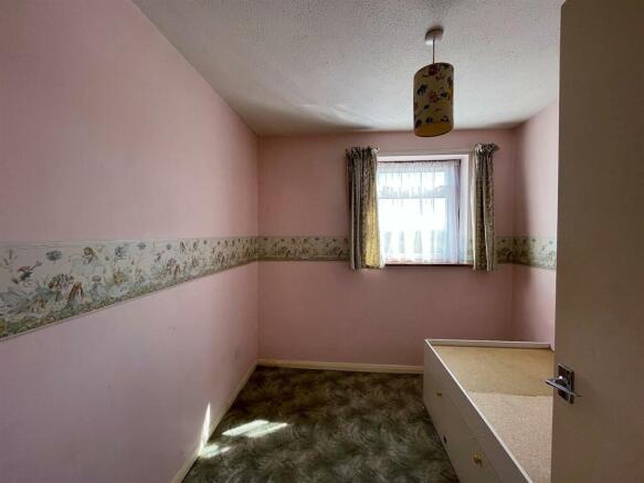 Bedroom 2 (1).jpg