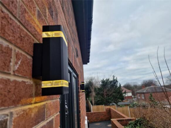 2 bed Detached to rent Image 6