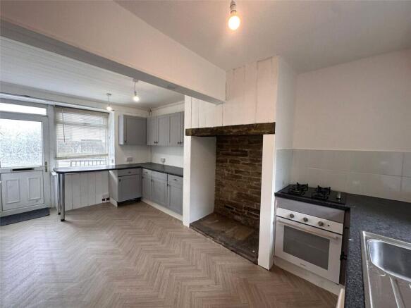 3 bed Terraced for sale Image 3