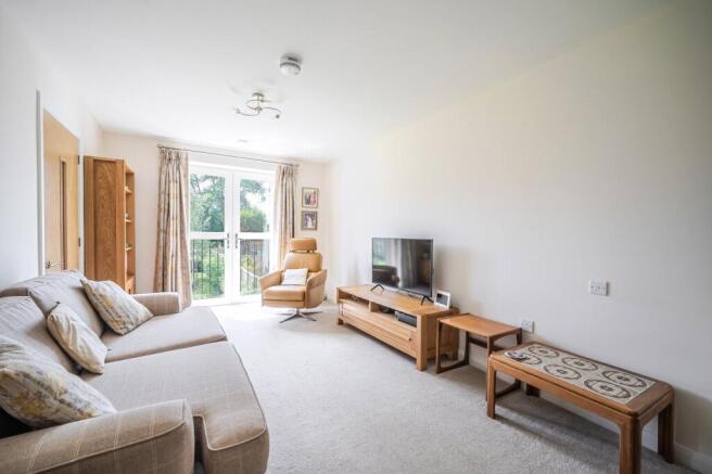 1 bed Apartment to rent Image 4