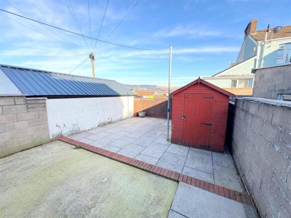 Rear Garden c.jpg