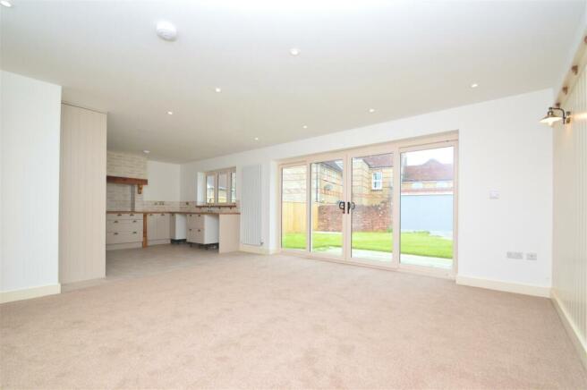 Lounge to Kitchen