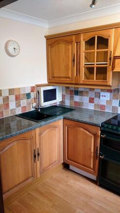 Photo 10