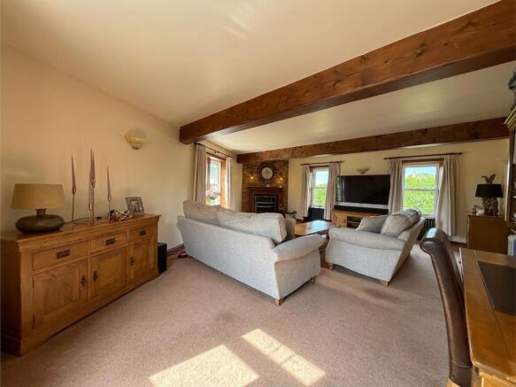 3 bed House for sale Image 10