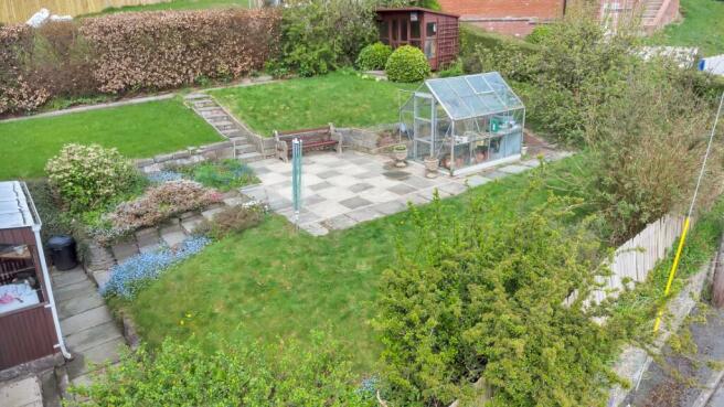 Patio & Gardens