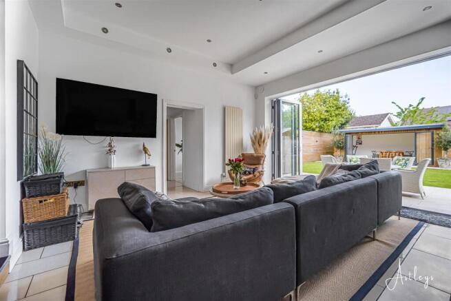 Open Plan Kitchen/Living Room