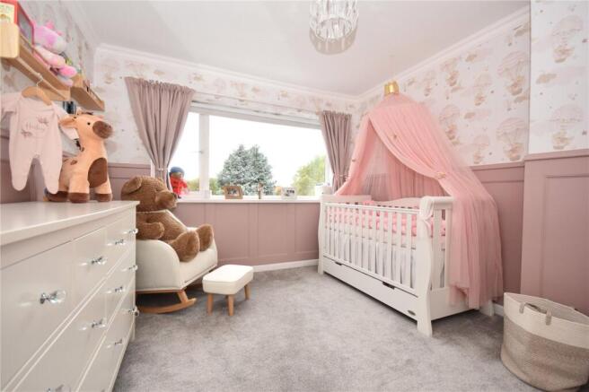 3 bed Semi-Detached for sale Image 6