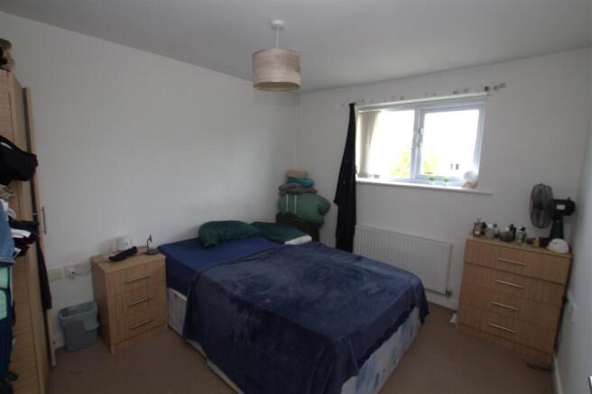1 bed Apartment to rent Image 5