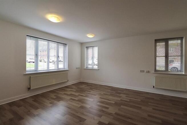 Living Room1.jpeg