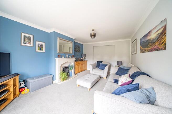3 bed Semi-Detached for sale Image 6