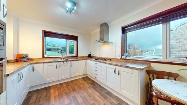 KITCHEN BREAKFAST ROOM