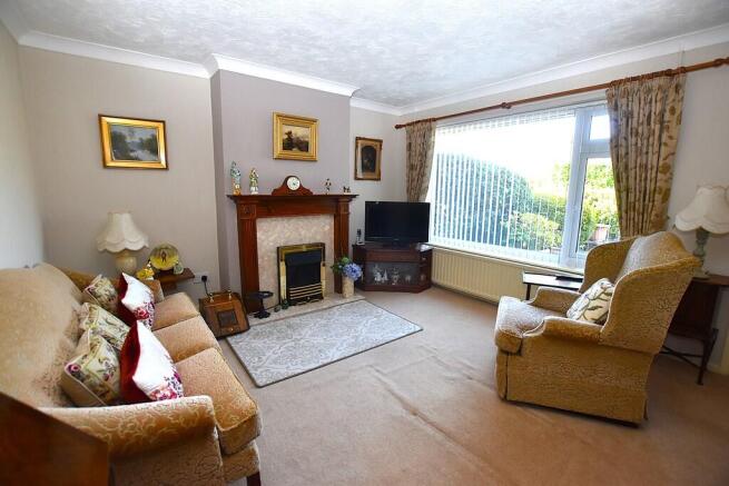 Lounge 1
